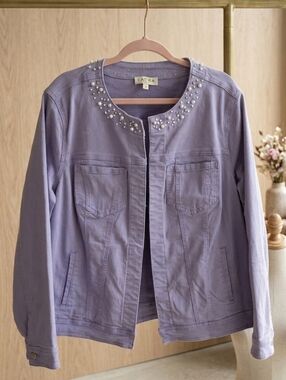 Laura Plus Lilac Denim Jacket with Pearl & Rhinestone Collar - Size US 18